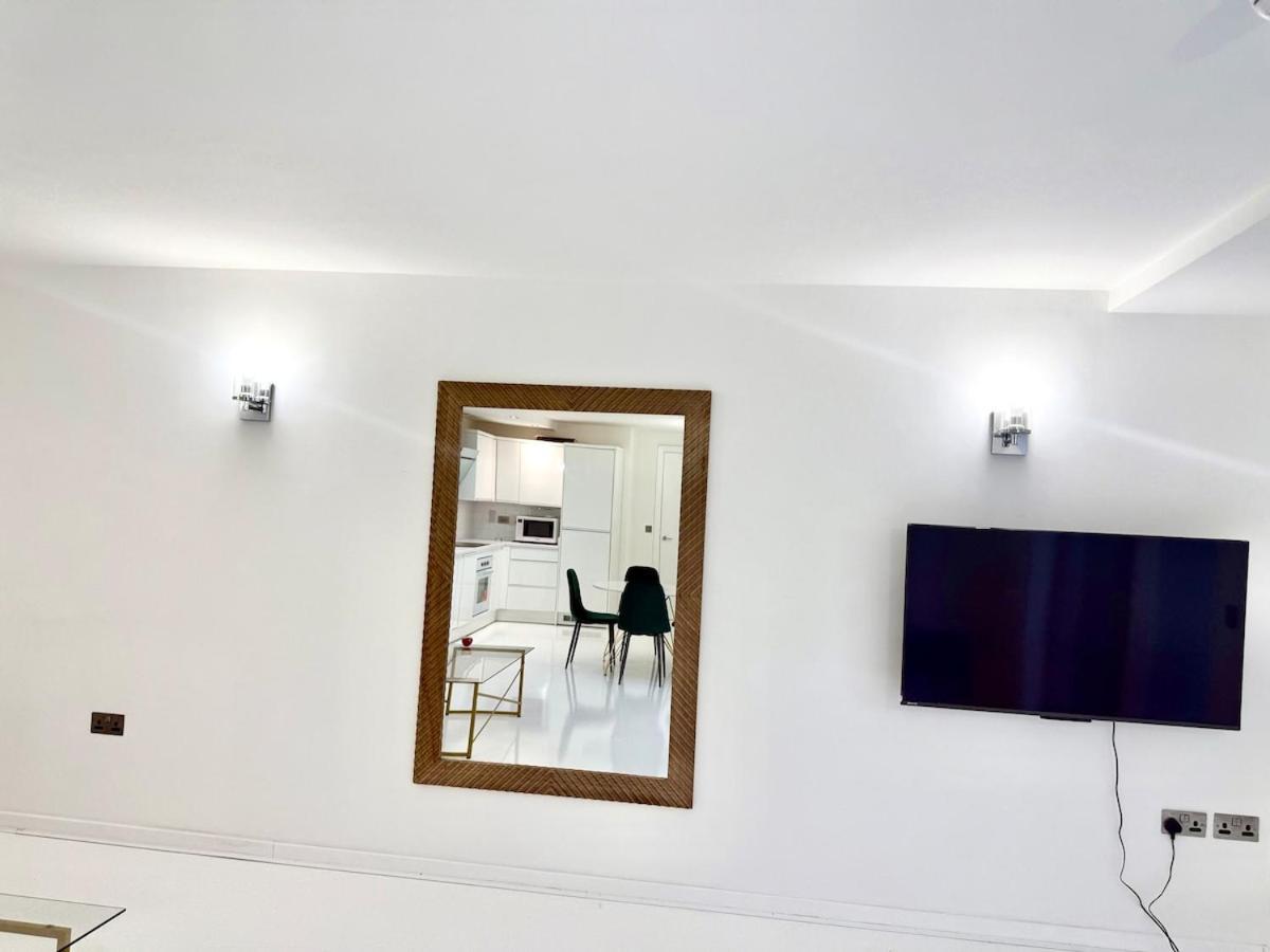 Leeds Train Station City Centre Villa Style Flat Exterior photo